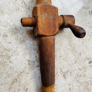 Vintage barrel tap. Good condition. Nice bar accessory- for the collector!